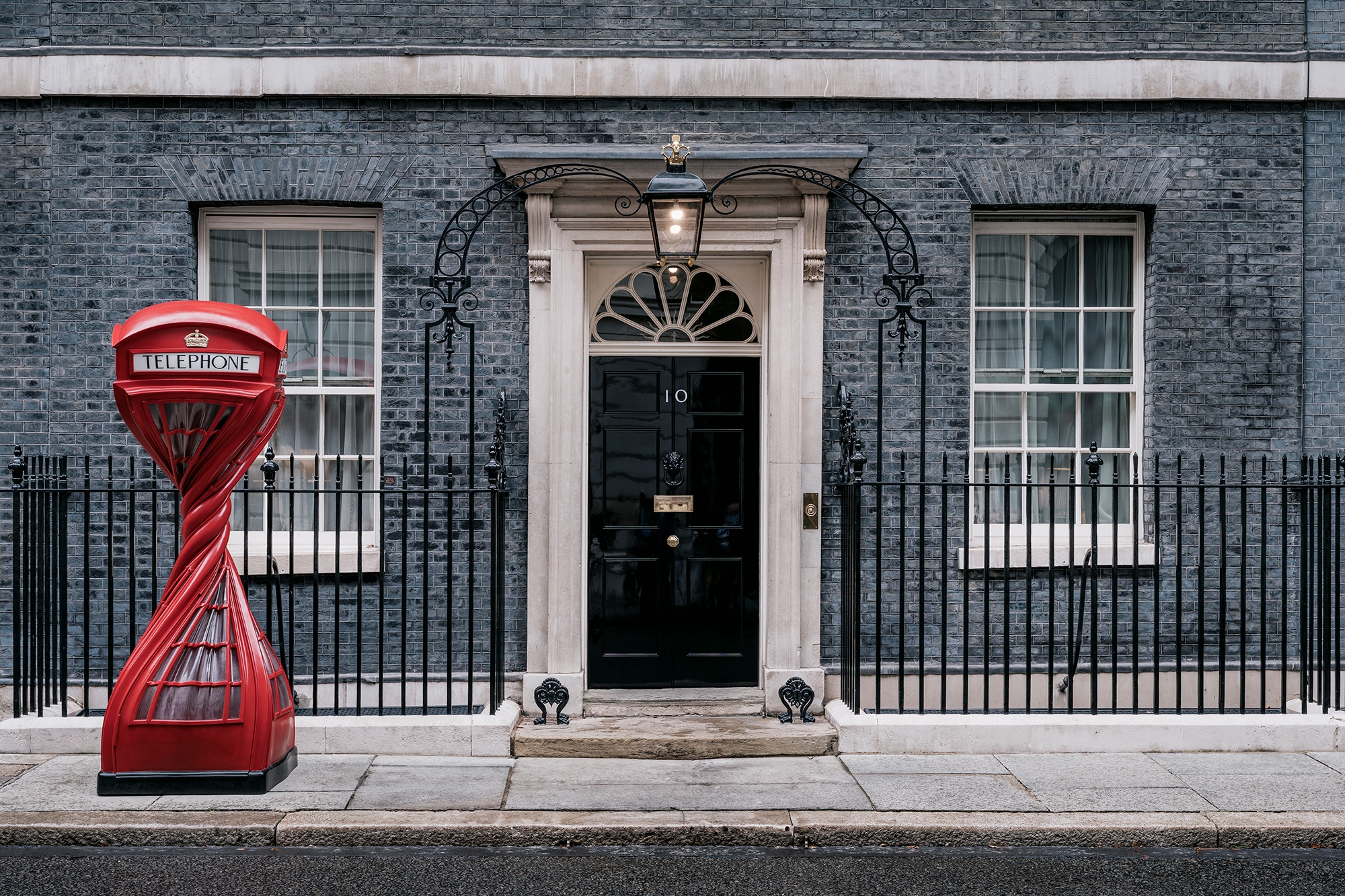 ALEX CHINNECK DOWNING ST JULY2025 187 website